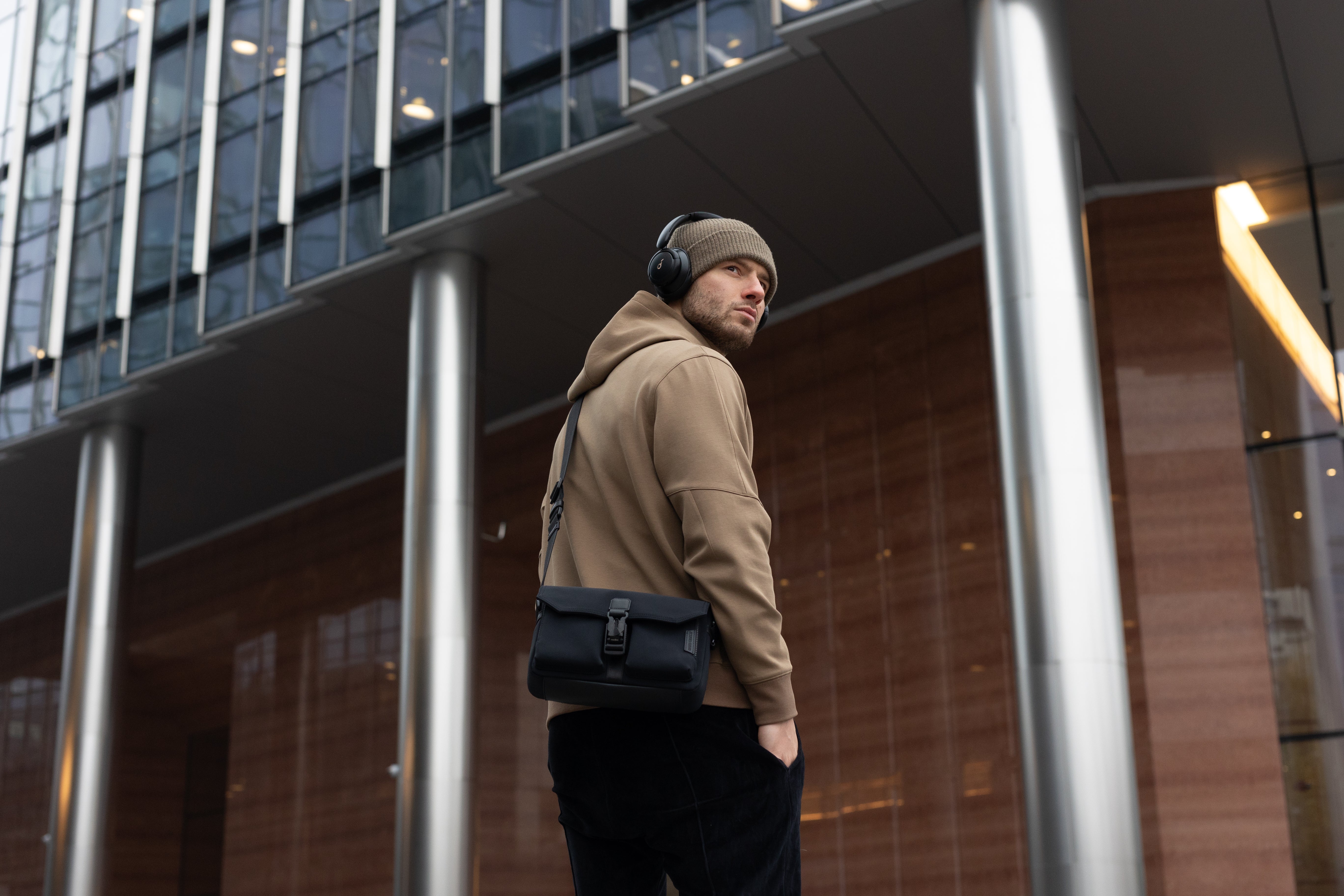 The Only Sling Bag Guide You'll Ever Need: Expert Advice And Must-Have Features