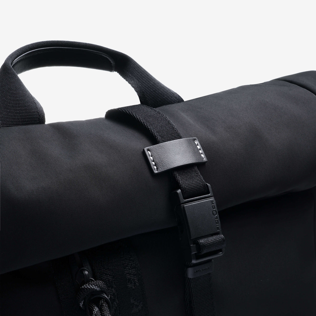 NayoSmart Urban U9 Roll-top Backpack with FIDLOCK magnetic buckle closure