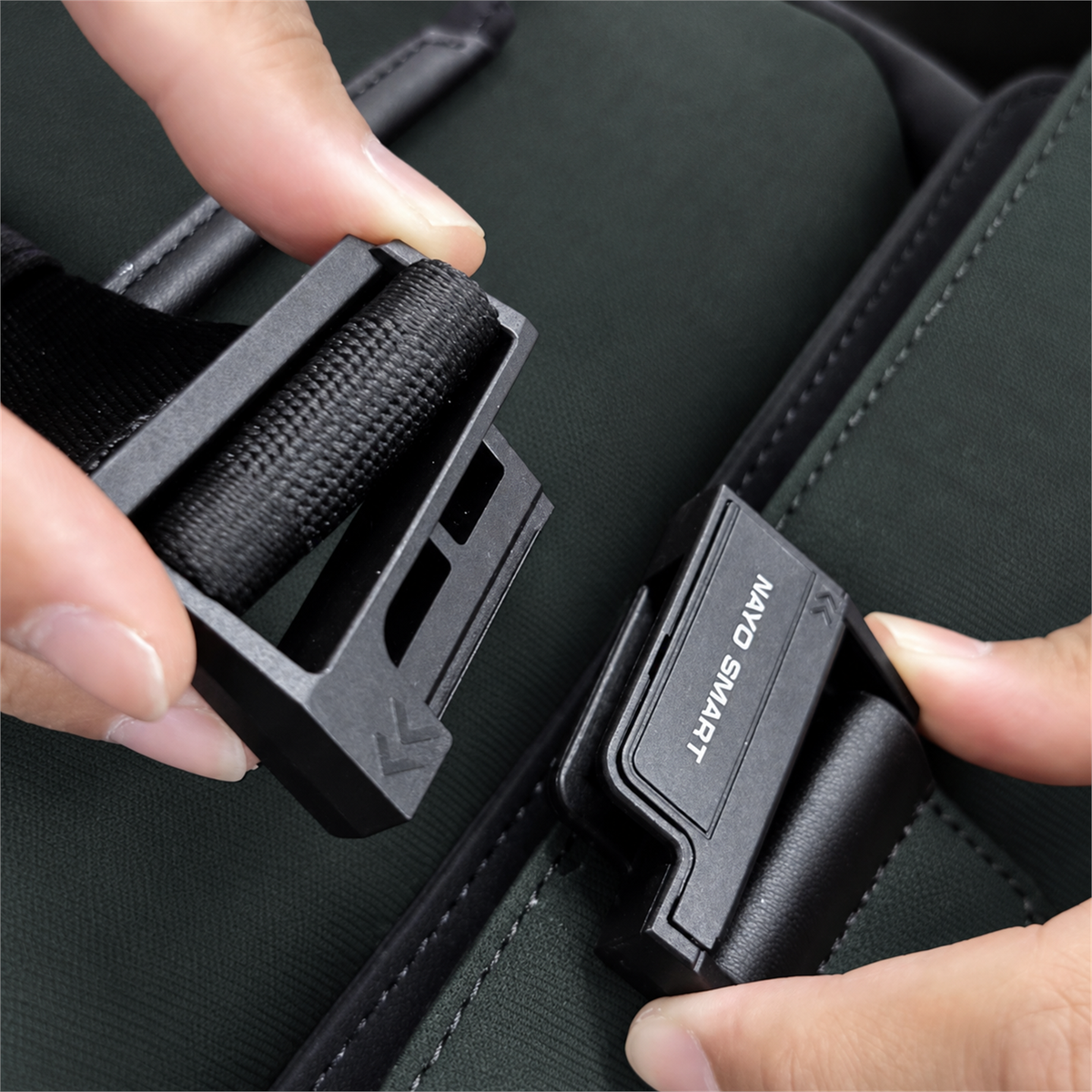 Herman Pro in Ash Green: Magnetic buckle detail