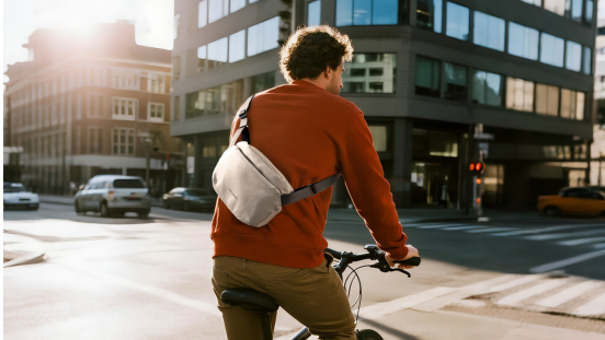 Unisex Guide: How to Organize Your Everyday Commute Essentials with One Sling Bag