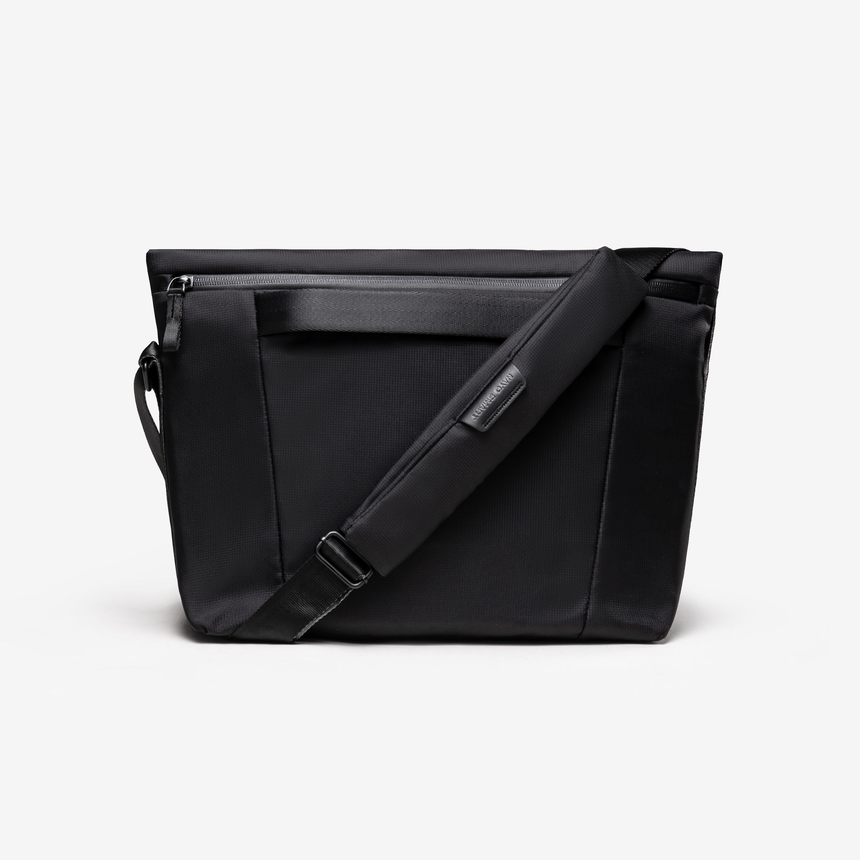 Nayo Smart Urban UL3 Messenger Bag 12L for 14” Laptop & 12.9” iPad