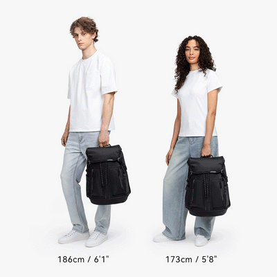 best urban commuter leather backpack Rolltop Crafted from the untamed strength and character of rich full grains of buffalo leather which epitomizes durability and rugged luxurious style.Within its soft but sturdy construction Laptop Backpack Urban 21 Commuter