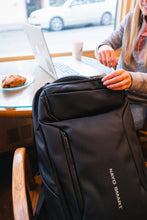 将图片加载到图库查看器，Nayo Rover Waterproof Smart Backpack 5